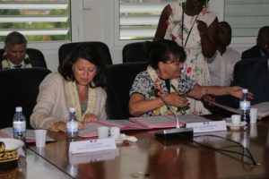 La ministre a cosigné cette convention avec la directrice du CHM Catherine Barbezieux